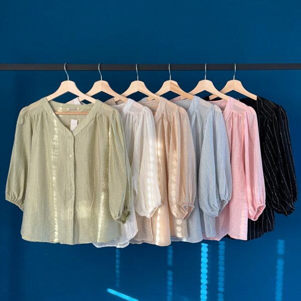 شومیزای نگین‌دار